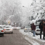 Heavy snow shuts down Tehran roads airports 3