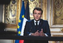 ماکرون: انقلاب مردم ایران را به رسمیت بشناسید و همۀ زندانیان سیاسی را آزاد کنید Emmanuel Macron